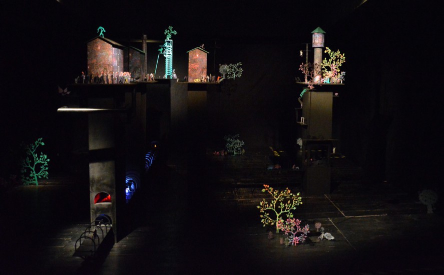 Orbis interior - Little Homeland | installation, digital graphics | 6x6m